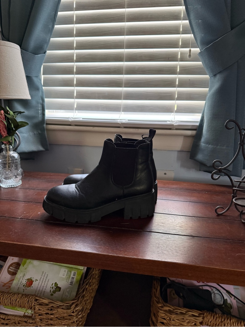 Women's Black Chunky Chelsea Ankle Boots